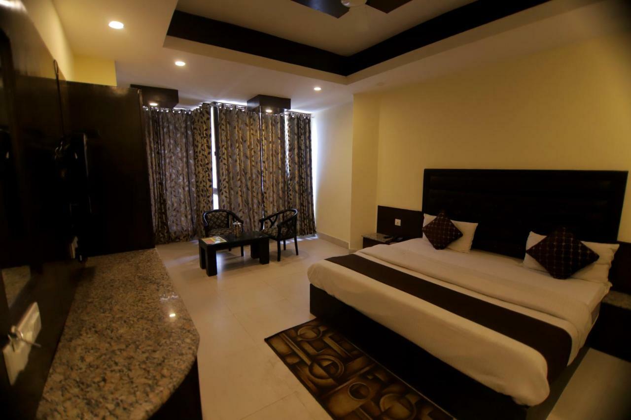 Hotel Sk International Rishikesh Ngoại thất bức ảnh